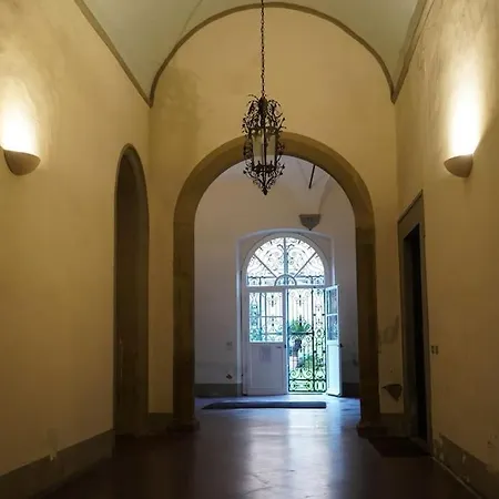 Loft Moderno Ubicato Nel Centro Storico Di Apartment Lucca